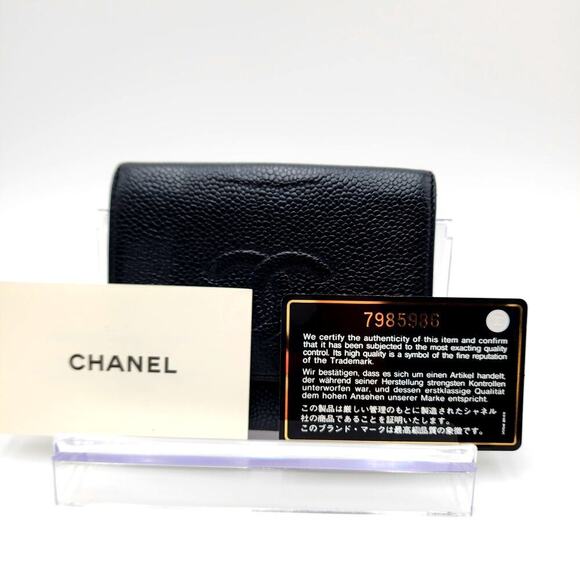 CHANEL VINTAGE BLACK CAVIAR BI-FOLD WALLET WITH COIN POUCH - Picture 3 of 12